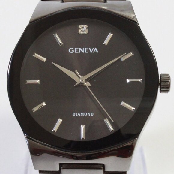 Geneva Men's Casual Watch Diamond At 12 Integrated Bracelet 42mm - Picture 9 of 13
